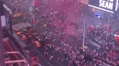 皇冠信用盘出租
_牛弹琴:特朗普实在看不下去皇冠信用盘出租
了