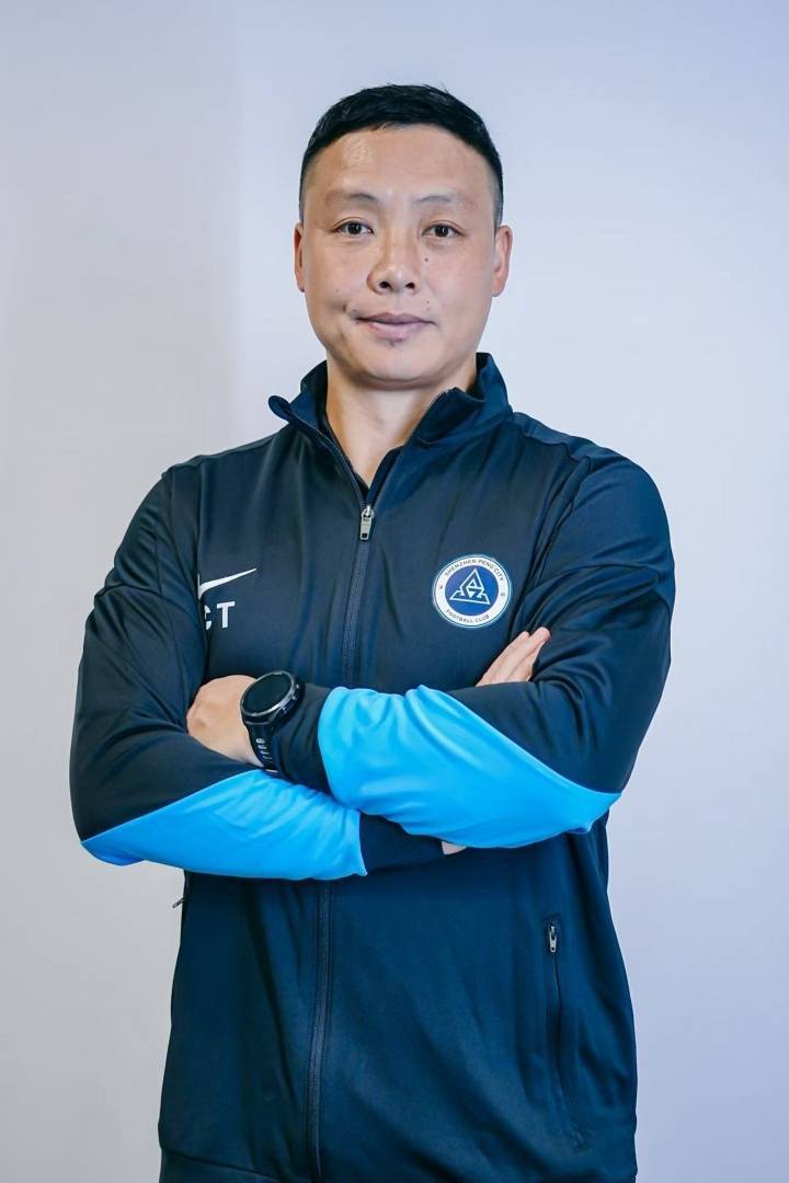 兰斯干拿vs桑斯瓦尔_深圳新鹏城足球俱乐部今日宣布兰斯干拿vs桑斯瓦尔,任命陈涛为一线队助理教练