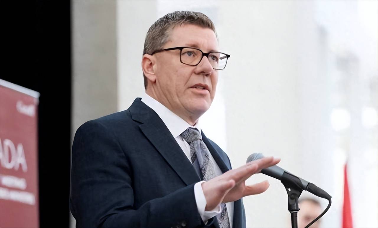 华保斯vs法尔肯贝里 | 加拿大军舰强闯台海华保斯vs法尔肯贝里,仅过了一天,加方便主动向中国示好