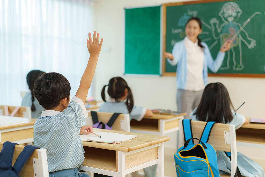 信用网怎么注册_幼师携带“地贫”基因被解聘信用网怎么注册，不合理的规定为啥必须执行