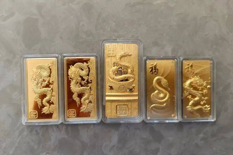 拜仁慕尼黑v 汉堡_10余万黄金寄出后拜仁慕尼黑v 汉堡,男子冲进派出所!