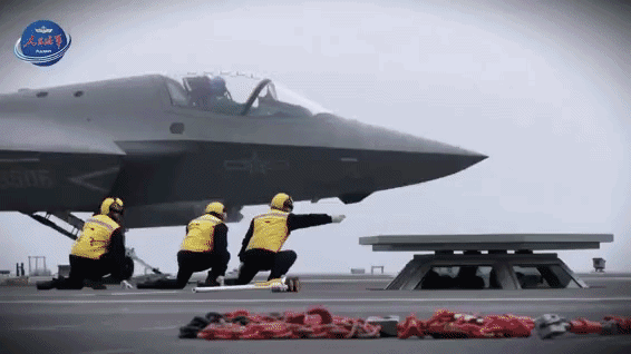 皇冠信用網哪里申请_连夜研究福建舰弹射歼35后皇冠信用網哪里申请,美国认清现实:军事胁迫中国绝无可能