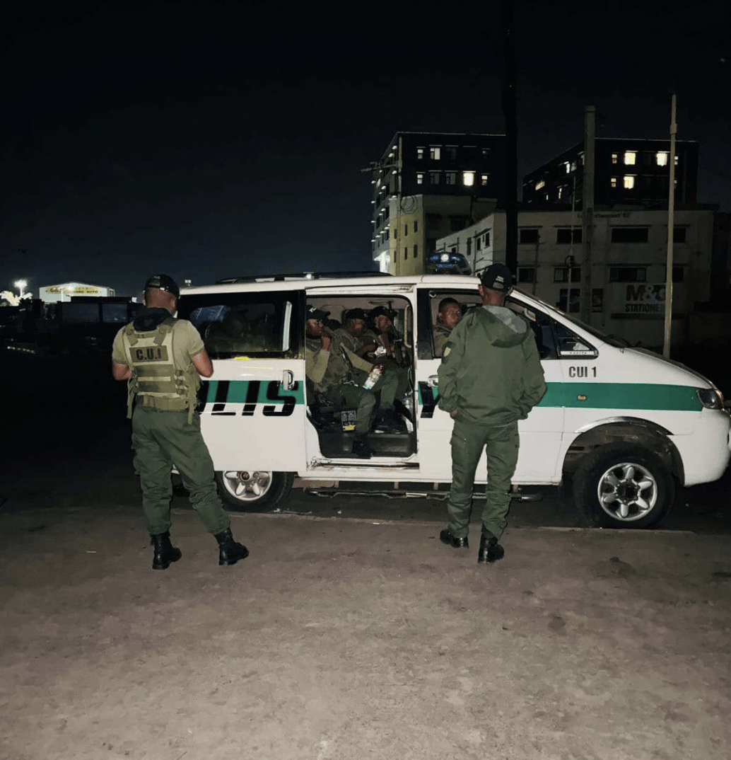 皇冠信用平台出租出售_马达加斯加首都发生骚乱华人商店被烧抢皇冠信用平台出租出售,当地华人:花钱请警察和部队,打退暴徒的进攻