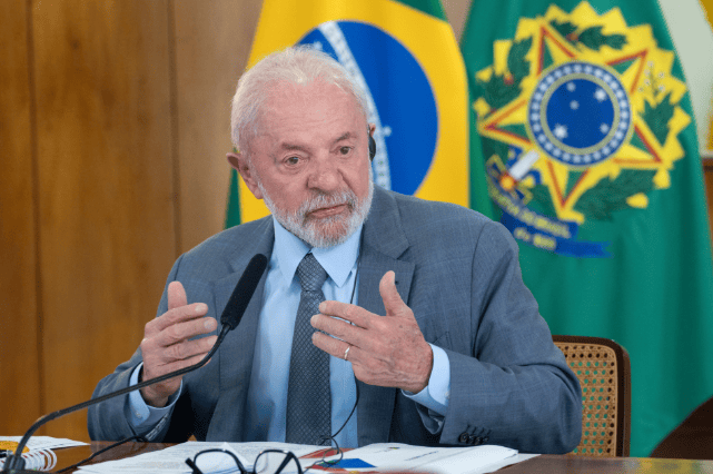 皇冠代理怎么拿
_特朗普大获全胜?中美刚谈完皇冠代理怎么拿
,巴西、印度传来大好消息,有望达成协议!卢拉:与美国之间没有冲突